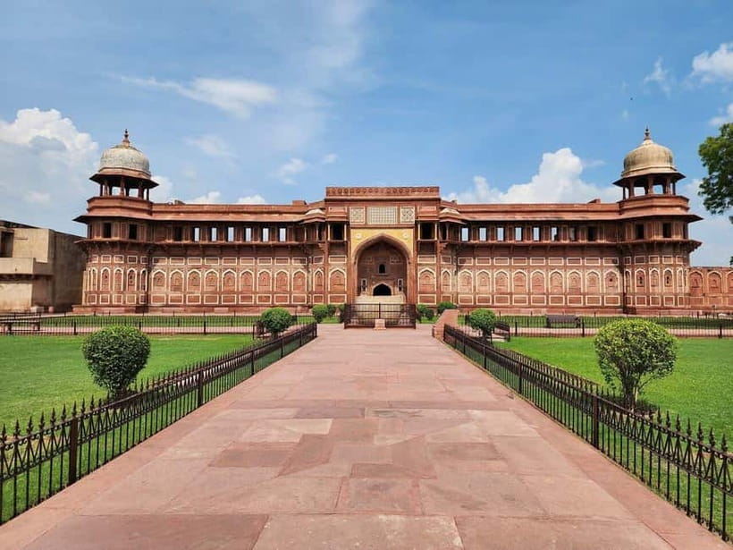 From Delhi: Private Taj Mahal Day Tour By Car and Driver - Who this tour is best for (and who should reconsider)