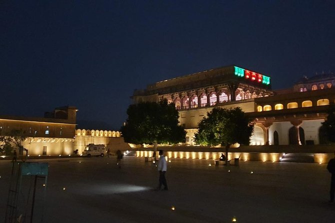 From Delhi: Same Day Amer Fort & Jaipur Tour By Car - Hawa Mahal: breeze architecture and perfect facade views