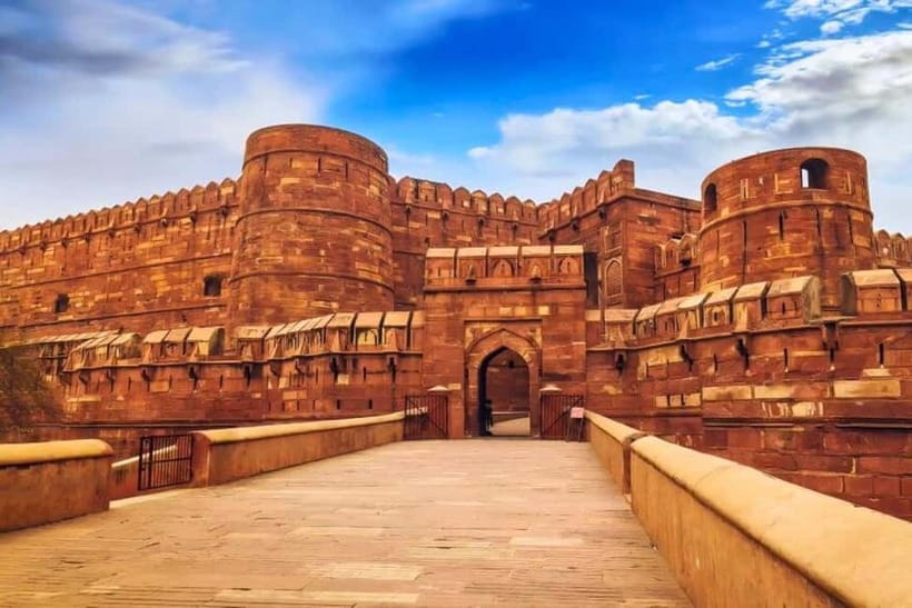 From Delhi: Sunrise Taj Mahal, Agra Fort & Baby Taj Day Tour - The 5-star breakfast at DoubleTree by Hilton Agra: what to expect and when it changes