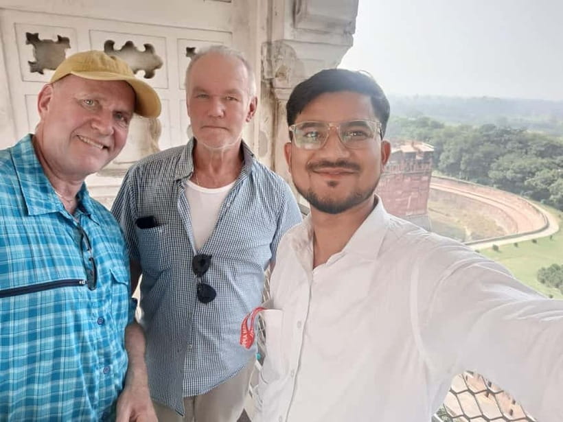 From Delhi: Sunrise Taj Mahal and Agra City Day Tour By Car - Sunrise Taj Mahal at 6:15 AM: the real advantage