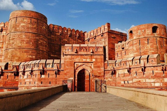 From Delhi : Sunrise Taj Mahal and Agra Fort with Jaipur Transfer - The Delhi-to-Agra-to-Jaipur schedule: what the day feels like