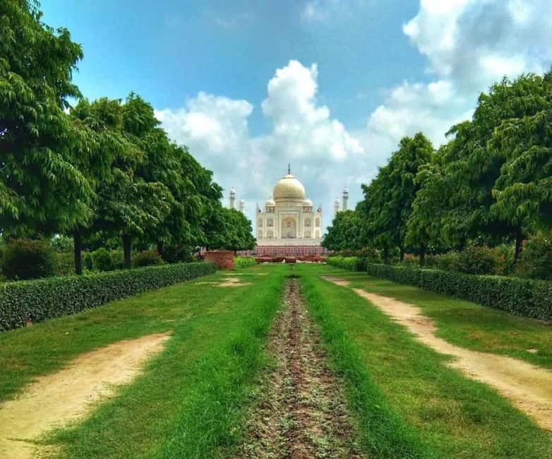 From Delhi: Taj Mahal & Agra City Private Tour By Suv Car - Lunch in Agra: simple Indian fuel between monuments