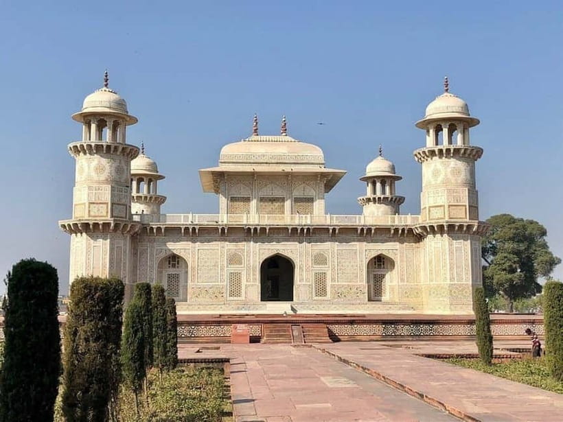 From Delhi: Taj Mahal & Agra Day Tour with Fatehpur Sikri - Baby Taj across the Yamuna: peaceful mood if the day stays on track