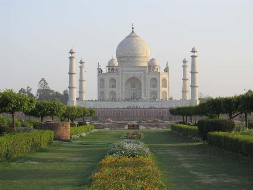 From Delhi: Taj Mahal & Agra Day Tour with Fatehpur Sikri - The lunch break in Agra: Mughlai fuel without derailing the day