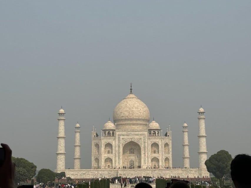 From Delhi: Taj Mahal & Agra Day Trip with Jaipur Drop - The in-between moments: local views and market time
