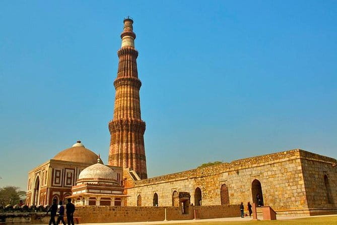 From Delhi: Taj Mahal, Agra Fort & Baby Taj Private Day Tour - Rain, heat, and what to pack for a smooth day