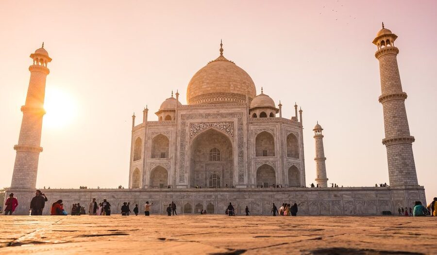 From Delhi: Taj Mahal & Agra Fort Day Trip by Express Train - Pickup, transfers, and the station timing you should expect