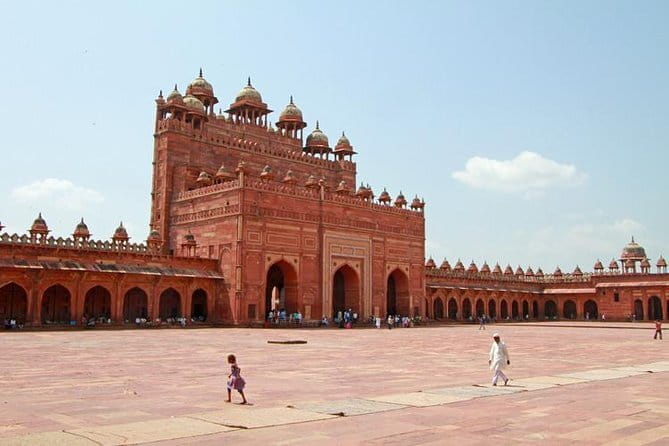 From Delhi-Taj Mahal & Agra Fort Private Tour with Fatehpur Sikri - Agra Fort: red-stone power, not just another stop