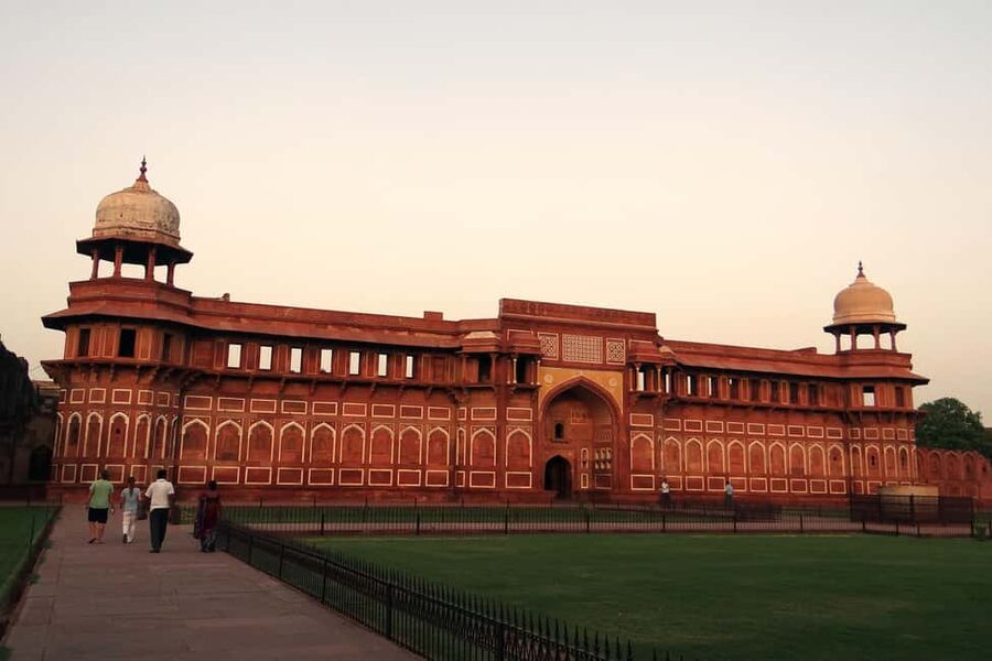 From Delhi: Taj Mahal & Agra Fort Shared Group Tour - Timing and travel comfort: what to expect from the long van rides