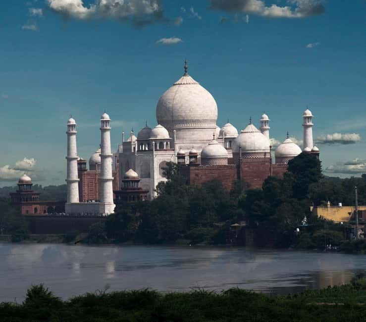 From Delhi: Taj Mahal, Agra & Mathura Tour by Car - Key things to know before you go