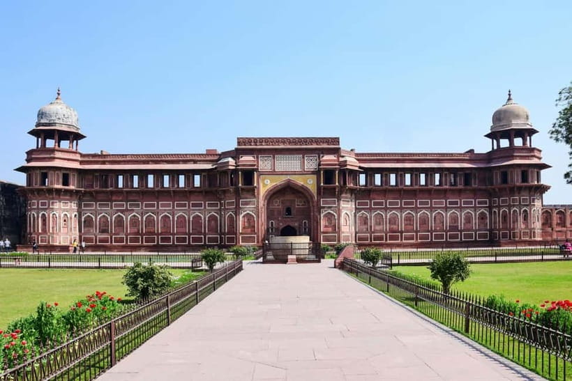 From Delhi: Taj Mahal, Agra & Mathura Tour by Car - From Delhi to Agra: what the early drive actually feels like