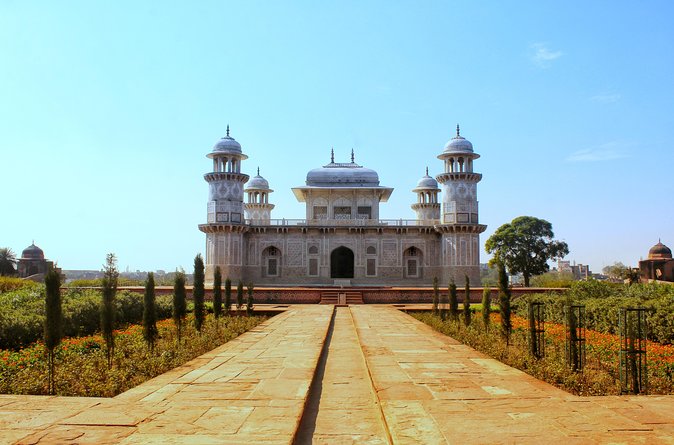 From Delhi Taj Mahal and Agra Fort Private Tour By India's fastest Train - J.K. Cottage Industries Bazaar Time, Plus the Optional Massage Break
