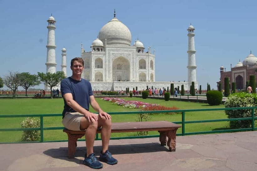 From Delhi: Taj Mahal Day Trip by Fast Train with Transfers - Taj Mahal with a guide and real time (up to 3 hours)