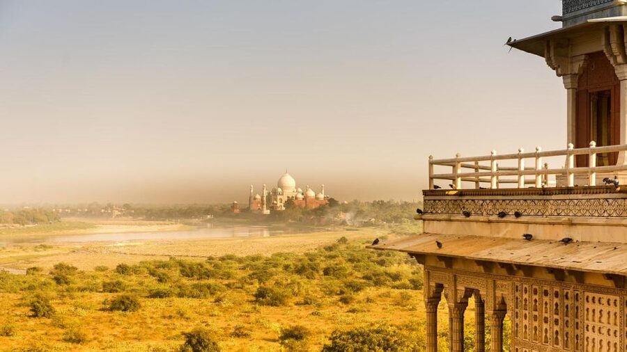 From Delhi: Taj Mahal Sunrise and Agra Fort Private Tour - What This Tour Feels Like on the Ground