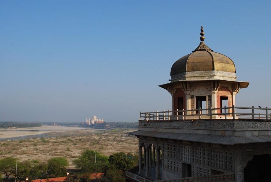 From Delhi: Taj Mahal Tour with Professional Photographer - Time management: the 3–10 hour reality