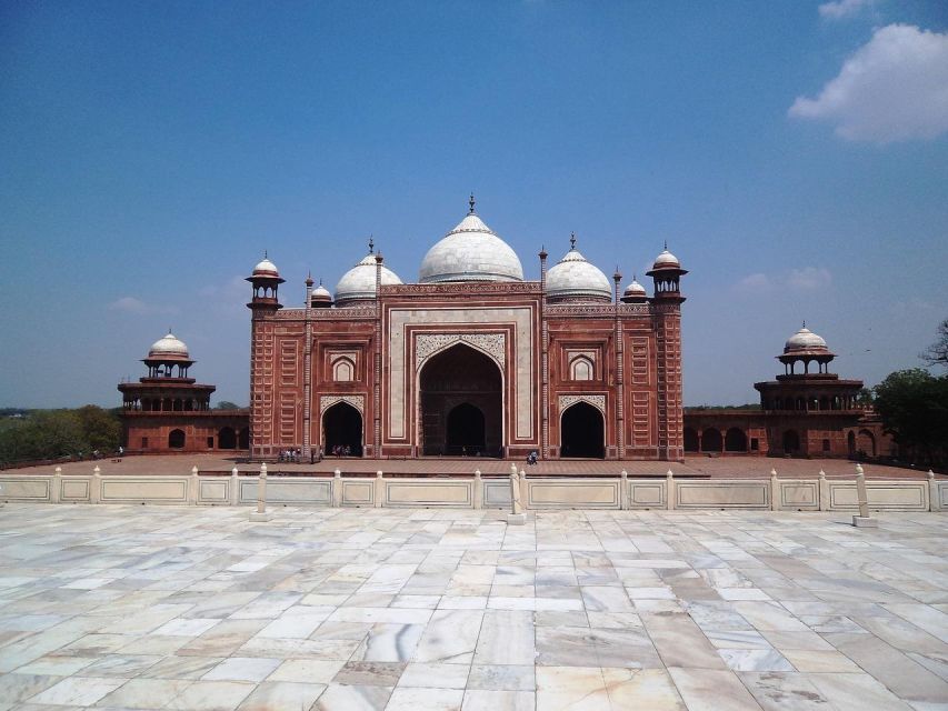 From Delhi: Taj Mahal Tour with Professional Photographer - Price and value: what you’re really paying for