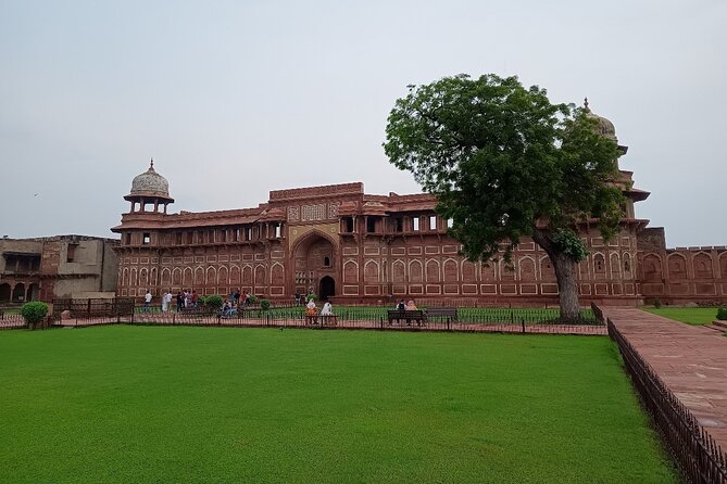From delhi:(Vip entry)All Inclusive Taj Mahal & Red Fort day trip - Optional Baby Taj and Mehtab Bagh: When to Add One More Stop