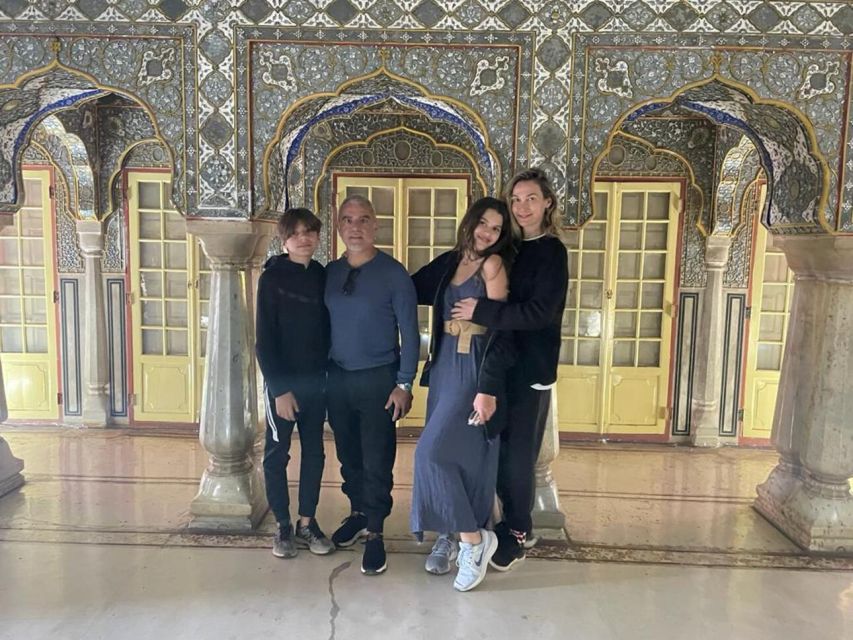 From New Delhi: Jaipur Private Day Trip with Guide - Jal Mahal: A Calm Water Palace Intermission