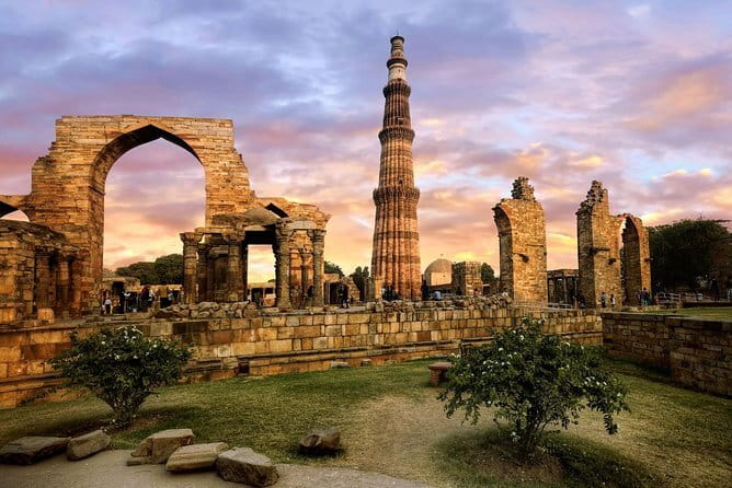 Full Day Delhi Local Sightseeing Tour with Guide - Full-Day Delhi, the easy way: Old, New, South in one plan