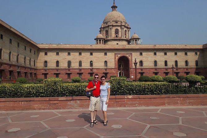 Full Day Old & New Delhi City Tour - Raj Ghat: a quiet stop with a clear meaning