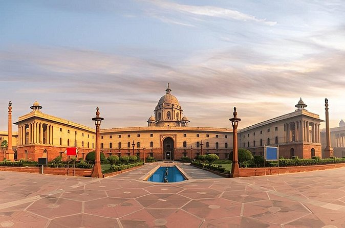 Full Day Private Delhi Sightseeing Tour with Local Guide - Lotus Temple and Swaminarayan Akshardham: faith spaces with very different vibes