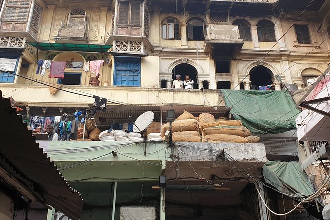 Full-Day Private Old and New Delhi Combo Tour - Pickup, timing, and why the A/C private car matters