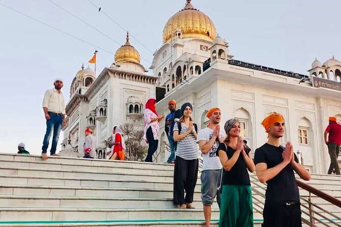 Full-Day Private Tour at Old & New Delhi - Lotus Temple, Gurudwara Bangla Sahib, Birla Mandir, Akshardham: Spiritual Delhi on Foot