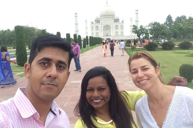 Full-Day Private Tour in Agra with Lunch - Lunch in an AC restaurant, then Baby Taj + Mehtab Bagh back views