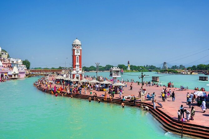 Full-Day Private Tour in Rishikesh & Haridwar - Gita Bhawan: huge halls, and the scale of devotion