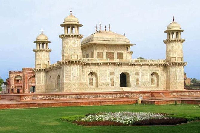 Full Day Private Tour of Taj Mahal and Agra from Delhi - Chauffeur and Guide: Why People Keep Praising This Setup