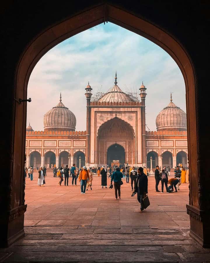 Full Day Tour of Old & New Delhi with India Iconic Red fort - Tuk-Tuk Through the Bazaars: Fun Transport That Saves Energy