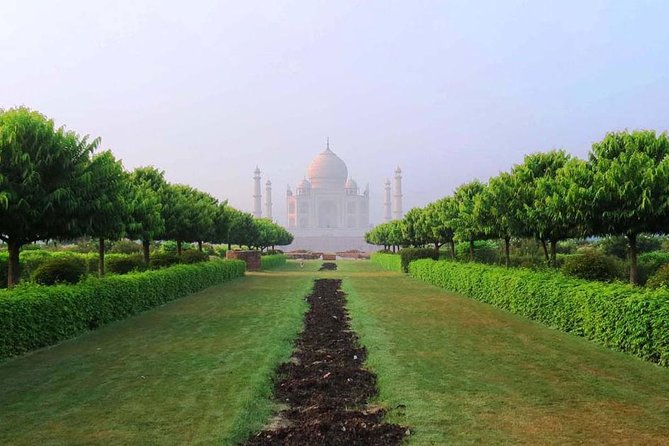 Full Day Tour of Taj Mahal and Agra Fort from Delhi - 6:00AM Pickup to 9:30AM Taj Arrival: The Early-Start Advantage