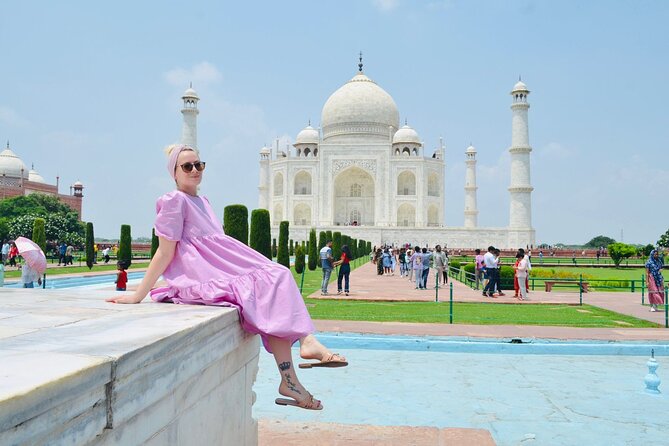 Ganges Tour - Jaipur Arrival and the Optional Evening: Chokhi Dhani or Rajmandir