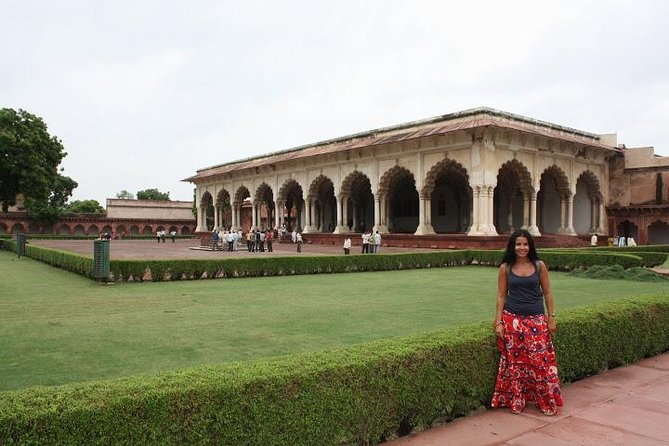 Golden Triangle 2-Day Tour to Agra and Jaipur from Delhi by Train - Amber Palace to Hawa Mahal: how Day 2 stays classic, even with limited time