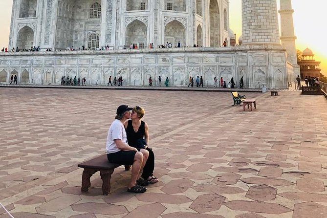 Golden Triangle 2 Nights, 3 Days: Delhi - Agra - Jaipur - Day 2 Jaipur: Jantar Mantar, City Palace, and Amer Fort as a Full-Day Arc