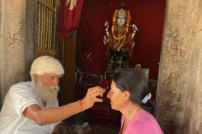 Golden triangle & The Burning city Varanasi 9 Nights - Jaipur Gems & Jewellery: The Craft Stops You Can Use, Not Just Browse