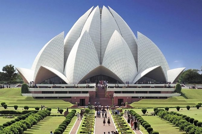 Golden Triangle Tour 3 Days with Accommodation & Entrance fee - How the included guide and transfers change the trip