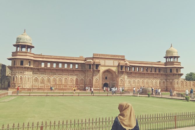 Golden Triangle Tour 4 Nights 5 Days - Day 1 in Delhi: Red Fort, Jama Masjid, Qutub Minar, India Gate