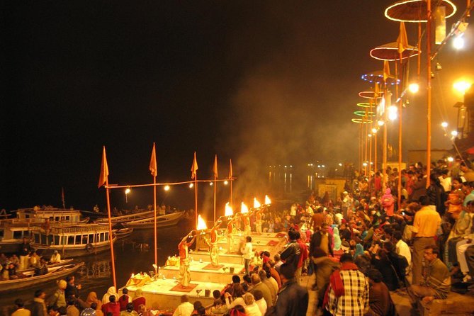 Golden Triangle Tour with Varanasi - Delhi Day 2: Red Fort, Jama Masjid, and New Delhi Landmarks