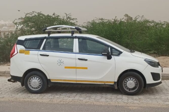 Golden Triangle Trip Delhi, Agra, Jaipur. Private driver and car. - Jaipur in the Mix: How a Private Route Helps You Find Your Style