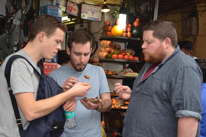 Half-Day Food Tour with Cycle Rickshaw ride to Masterji Kee Haveli - Old Delhi street food, moving by rickshaw and foot