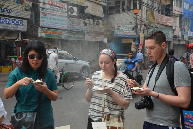 Half-Day Food Tour with Cycle Rickshaw ride to Masterji Kee Haveli - Who should choose this tour (and who might not love it)