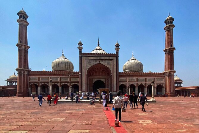 Half-Day Premium Classic Old Delhi Cycling Tour - Unity in Diversity - Meeting at Red Fort parking: 6:30 AM, gear, and the vibe