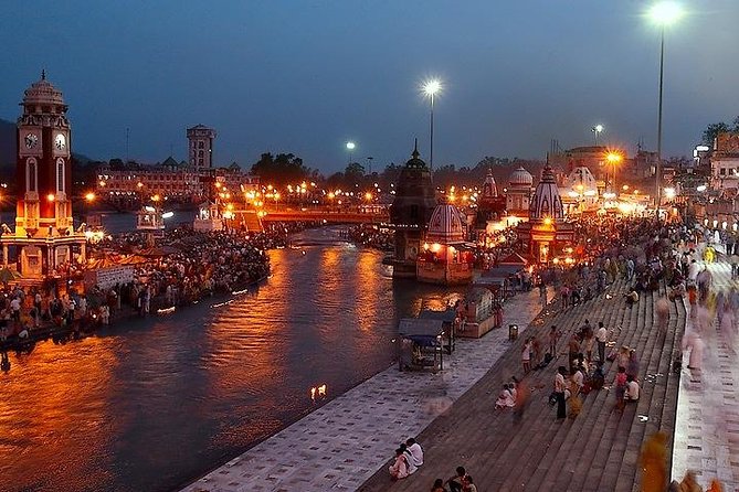 Haridwar and Rishikesh 1 Day Tour from Delhi With Lunch And Guide - Har Ki Pauri at morning: why the 5:30 A.M. timing is smart