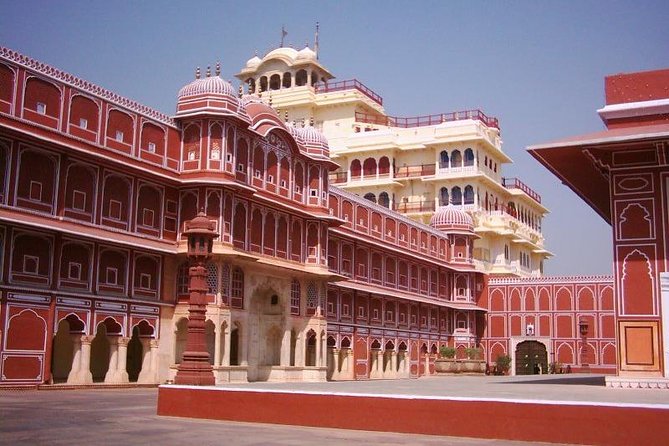 Jaipur City Private Day Tour From Delhi By Car-All Inclusive Tour - Jantar Mantar: the UNESCO stop that helps you read Jaipur