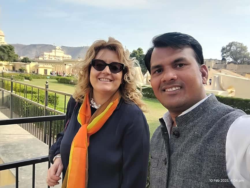 Jaipur Private Day Trip with Monument Tickets from New Delhi - Amber Fort on the Hill: UNESCO time that actually feels usable