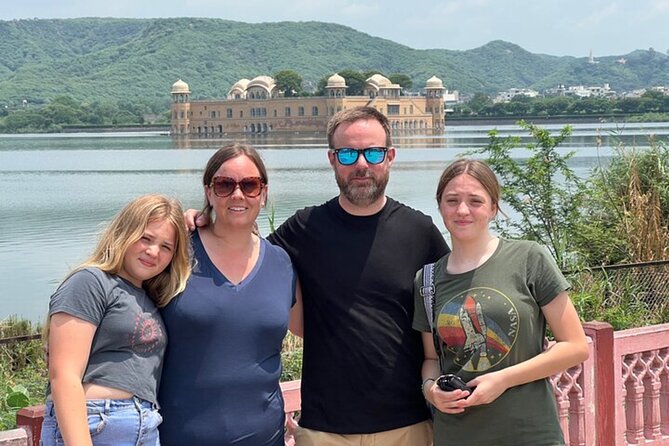 Jaipur Tour Pink City by Car From Delhi All Inclusive - Hawa Mahal at first stop: what to expect in 30 minutes
