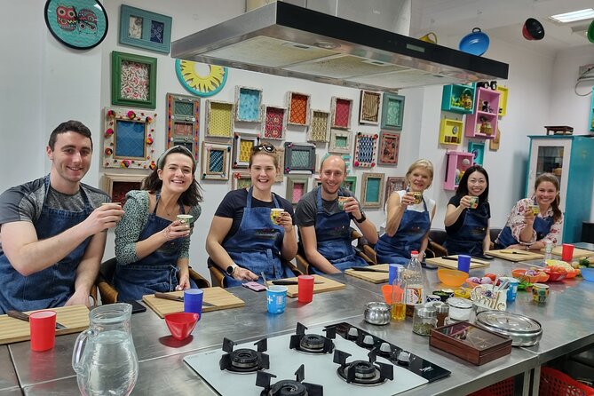 Local Market Tour & Five Course Meal Class - Lajpat Nagar Central Market: shopping like you mean it