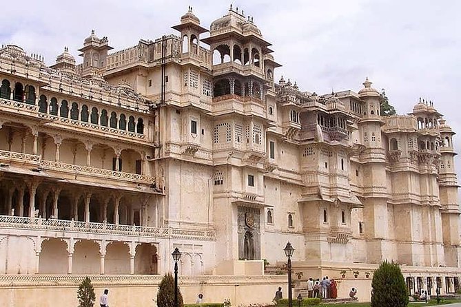 Luxury Golden Triangle with Udaipur - Why this Golden Triangle with Udaipur feels “luxury,” not just sightseeing