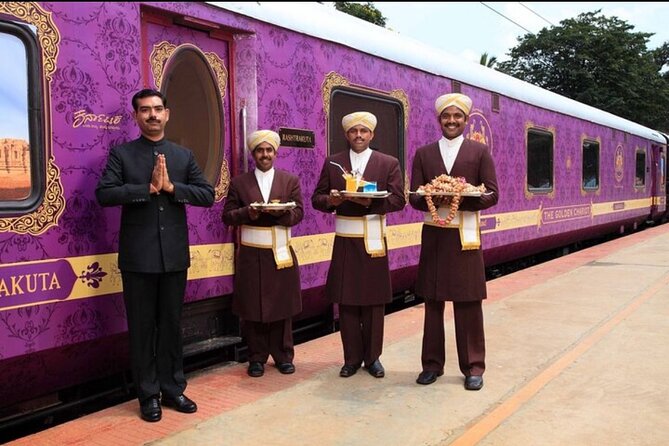 Luxury Taj Mahal Tour By SUPERFAST Train From Delhi - DoubleTree by Hilton Agra lunch at 2:30 PM: a real sit-down break